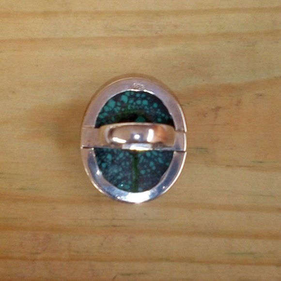 Sterling Silver Turquoise Oval Ring: Size (7) - Picture 6 of 12
